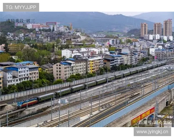 10日起，广元往返成都列车将新增3对高峰线客车